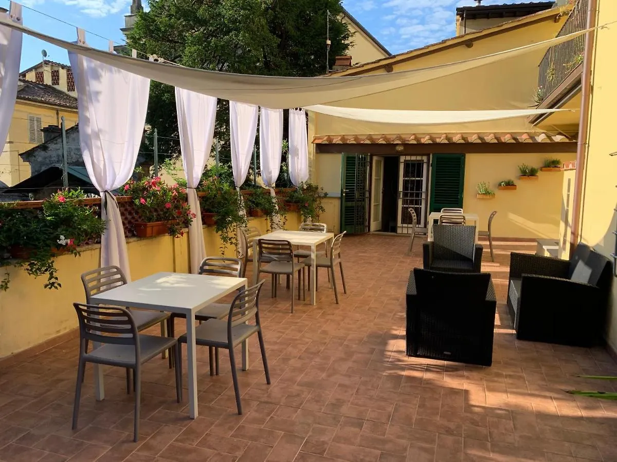 **  La Terrazza Di Via Elisa Bed & Breakfast Lucca Italy